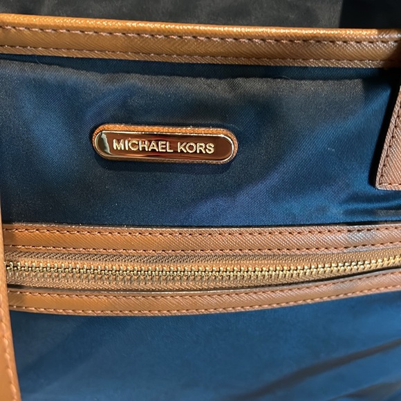 MICHAEL KORS BLUE NYLON TOTE DOUBLE HANDLES - Picture 10 of 14
